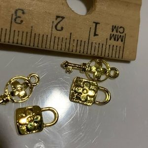 3/$15 NAIL ART CHARMS 10 pcs quatrefoil lock & key